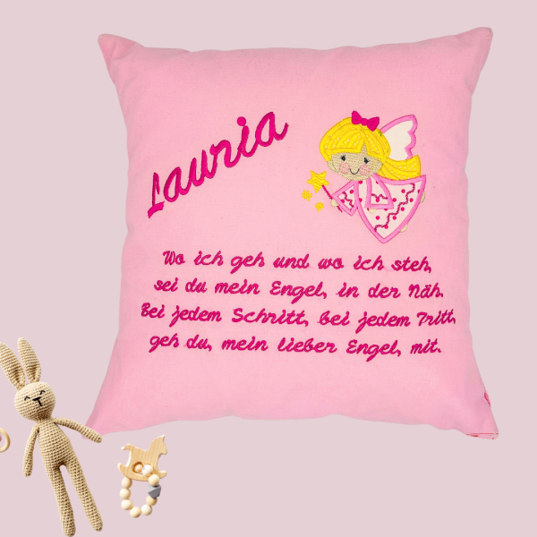 Kissenhülle 35x35 cm groß mit dem Namen Lauria und Engel bestickt - Sofortkauf
